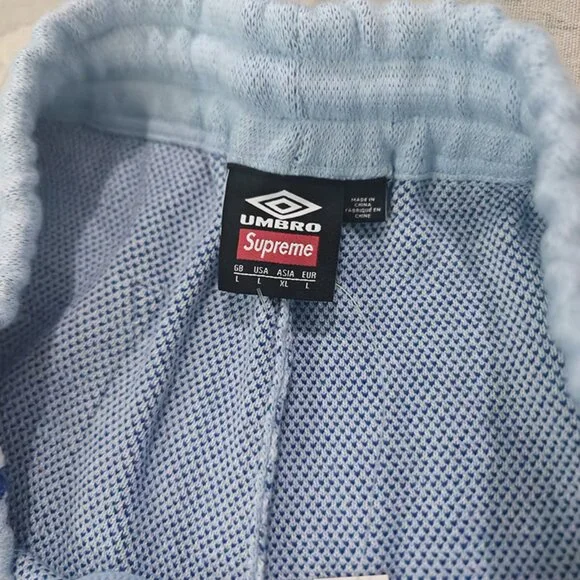 Supreme Umbro Knit Shorts - Picture 5 of 7
